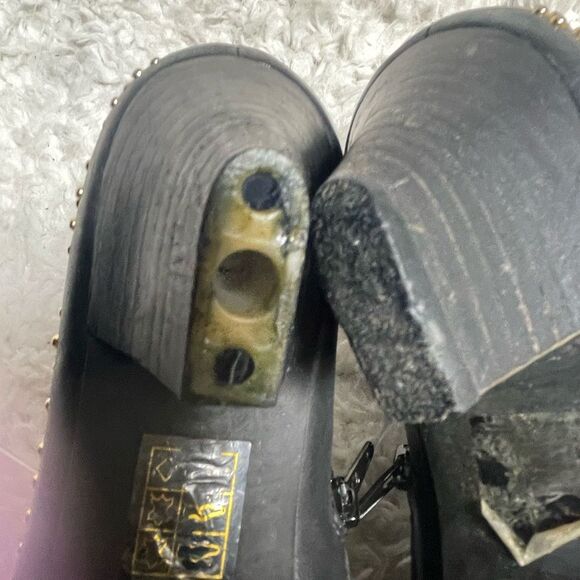 Jeffrey Campbell Starburst leather Black Studded Ankle Boots with Buckles SZ8.5 - Picture 13 of 13